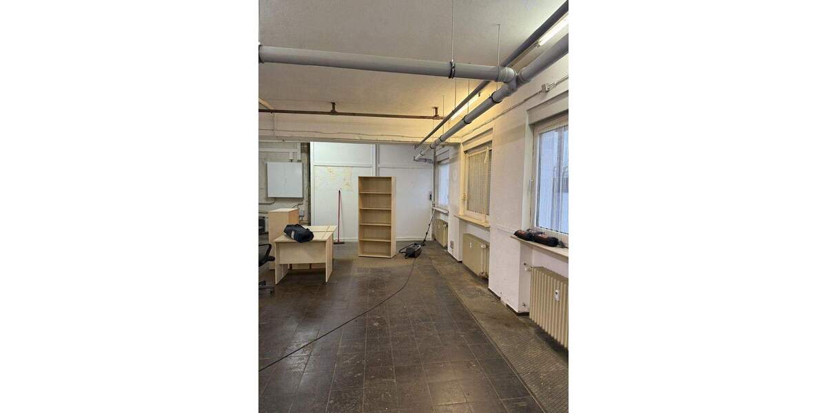 Gewerbefläche mit Rolltor & Starkstrom - Hemer-Deilinghofen zimmer