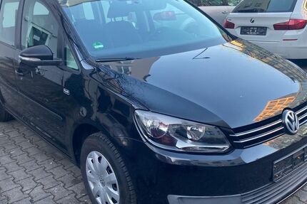VW Touran 160.000 km 2.999 &euro; München 81241