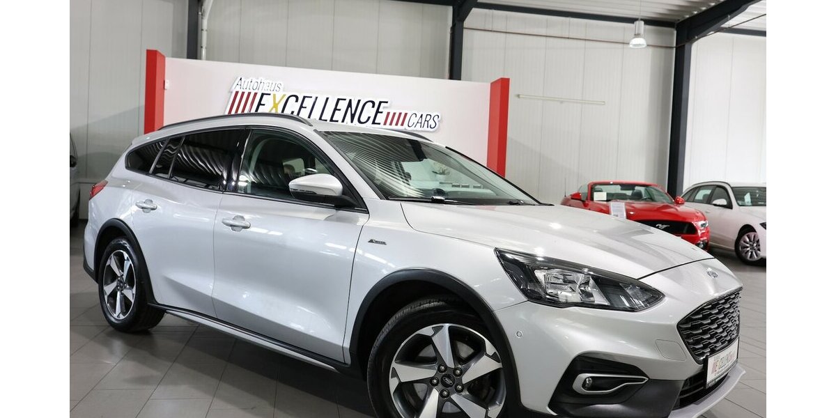 Ford Focus TUNIER 1.5 EB ACTIVE CROSS OVER / LED / 117.000 km 14.444 &euro; Hamm 59077