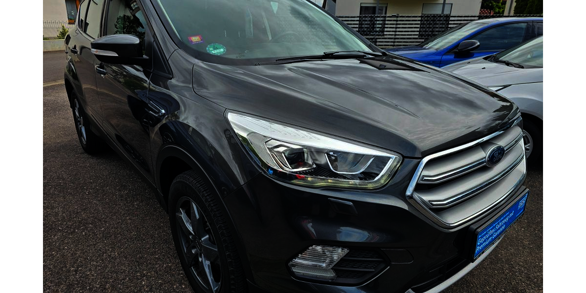 Ford Kuga 52.000 km 14.999 &euro; Knetzgau 97478