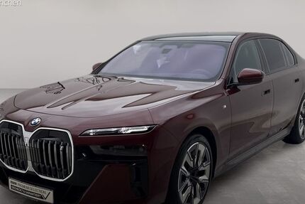 BMW i7 1.185 km 121.995 &euro; München 80939