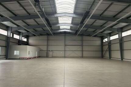 Halle in Hasselroth 8.300 € 1250 m² zimmer