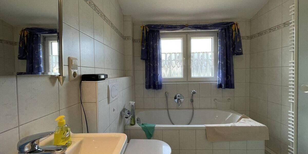 Einfamilienhaus Offenburg Zell-Weierbach - 7 Zimmer, 146 m&sup2;, 495.000&euro; | Angebot:26881908