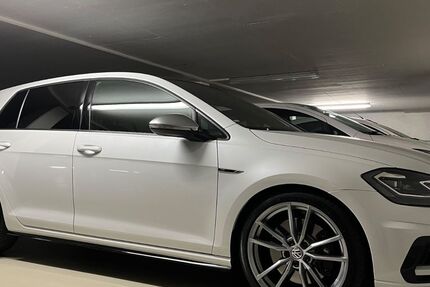 VW Golf 102.000 km 24.990 &euro; Ulm 89077