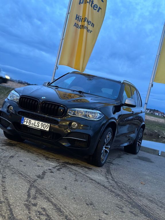 BMW X5 M50 265.000 km 26.000 € Moorenweis 82272