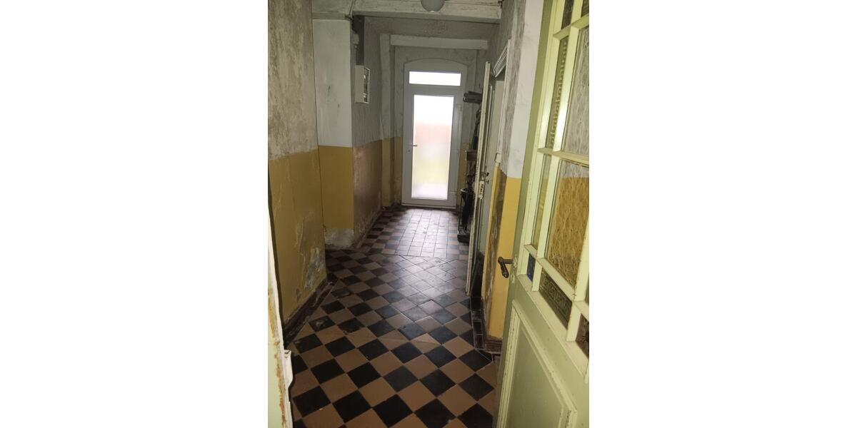 Mehrfamilienhaus, Wohnhaus Sangerhausen - 8 Zimmer, 200 m&sup2;, 60.000&euro; | Angebot:26310540