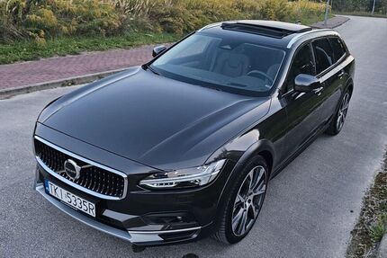 Volvo V90 Cross Country