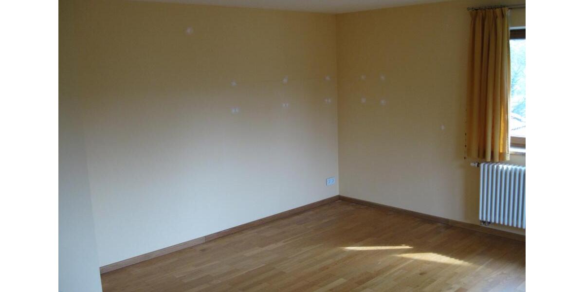 Etagenwohnung Peißenberg - 3 Zimmer, 85 m&sup2;, 1.100&euro; | Angebot:25945369