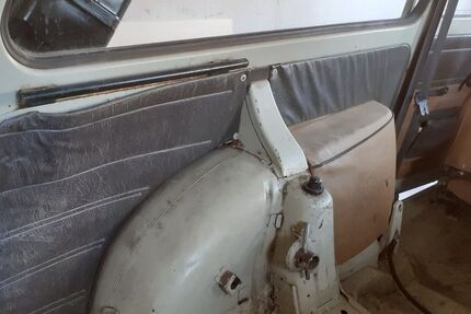 Trabant 601 9.980 km 3.000 &euro; Klingenberg 01774