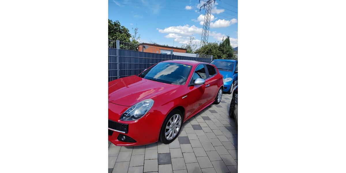 Alfa Romeo Giulietta 123.000 km 6.000 &euro; Bad Säckingen 79713