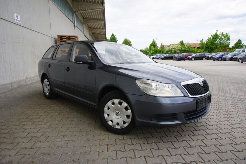 Skoda Octavia 315.000 km 2.950 € Parkstetten 94365