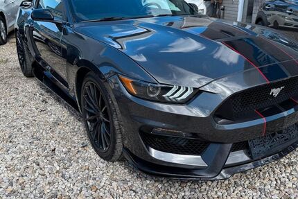 Ford Mustang 105.500 km 24.999 &euro; Berlin 13599