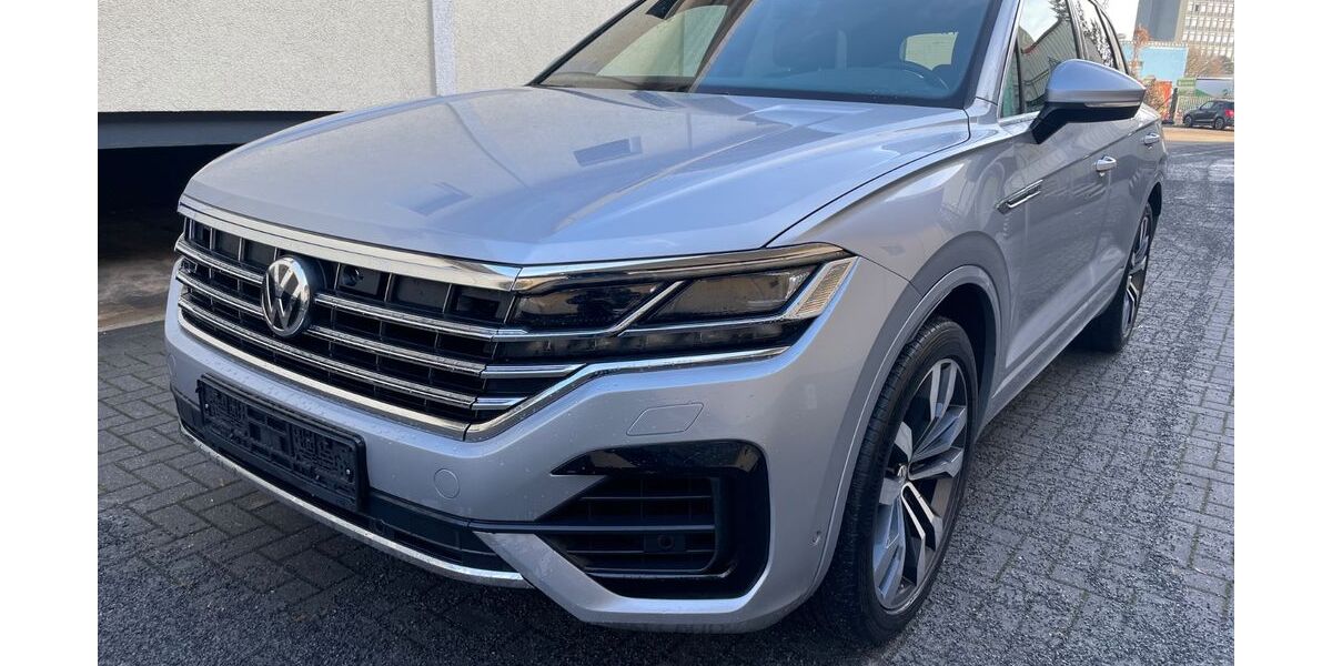 VW Touareg 148.600 km 33.700 &euro; Berlin 12057