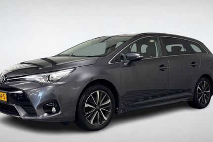 Toyota Avensis 136.681 km 12.949 &euro; Apeldoorn 7325A