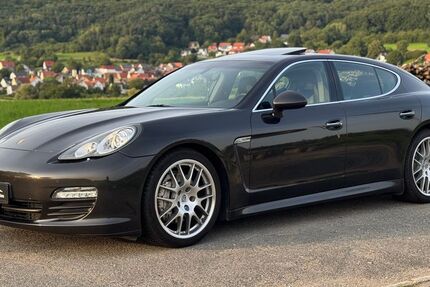 Porsche Panamera 122.000 km 28.990 € Forchheim 91301