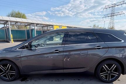 Hyundai i40 94.500 km 11.200 &euro; Berlin 13156