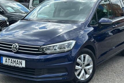 VW Touran 128.000 km 14.990 &euro; München 81243