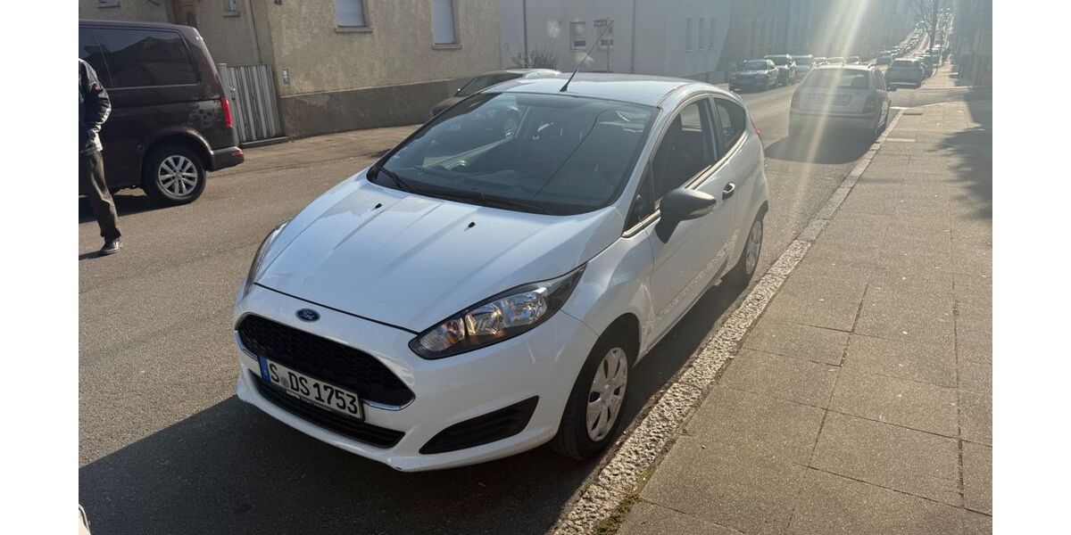 Ford Fiesta 157.900 km 3.999 &euro; Stuttgart 70435