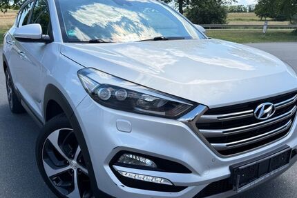 Hyundai TUCSON 72.000 km 12.999 &euro; Limburg/Eschhofen 65552