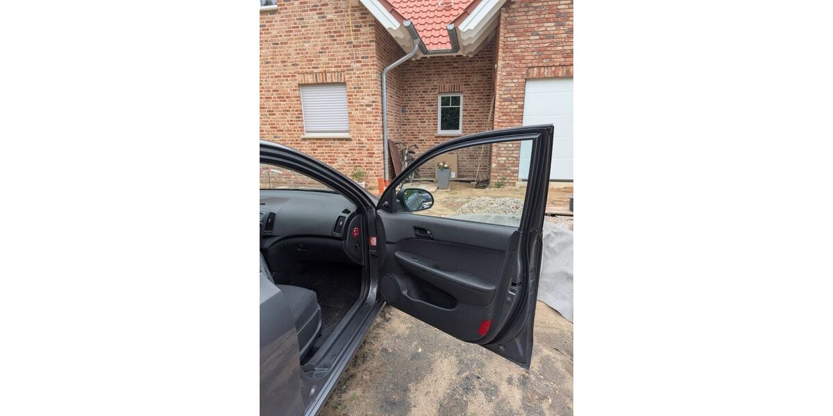 Hyundai i30 159.501 km 2.750 &euro; Hopsten 48496