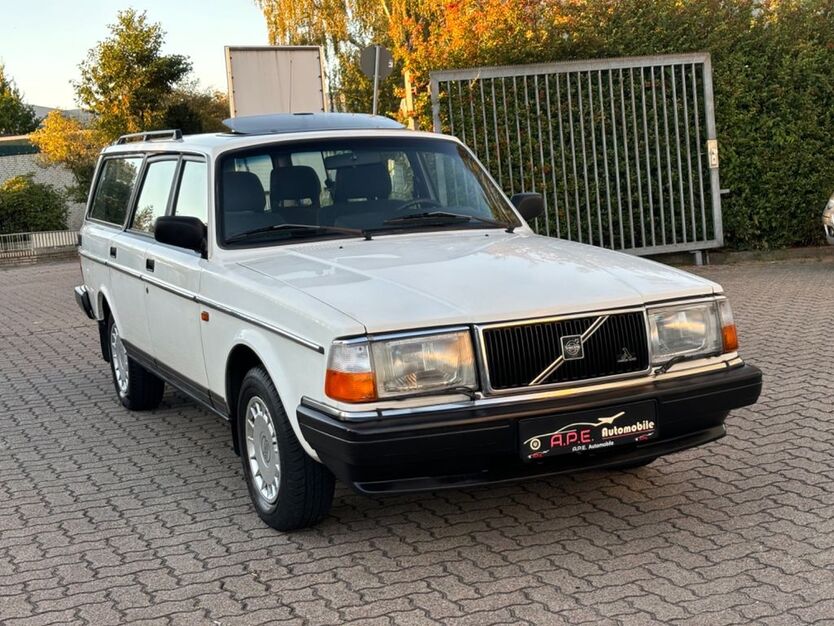 Volvo 240 242.000 km 5.499 € Norderstedt 22848