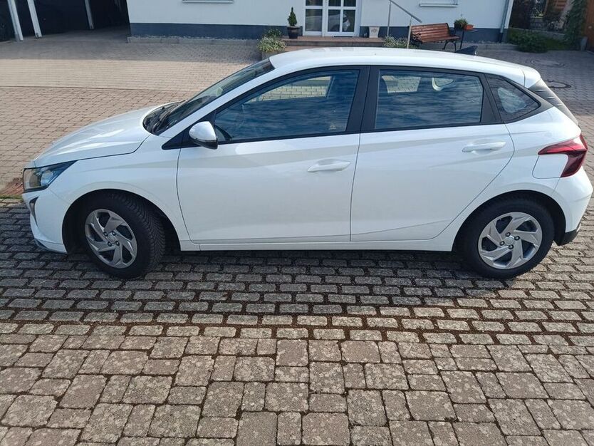 i20