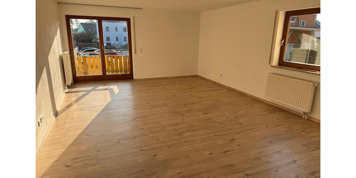Erdgeschoßwohnung Burglengenfeld - 3 Zimmer, 81 m&sup2;, 800&euro; | Angebot:26409160