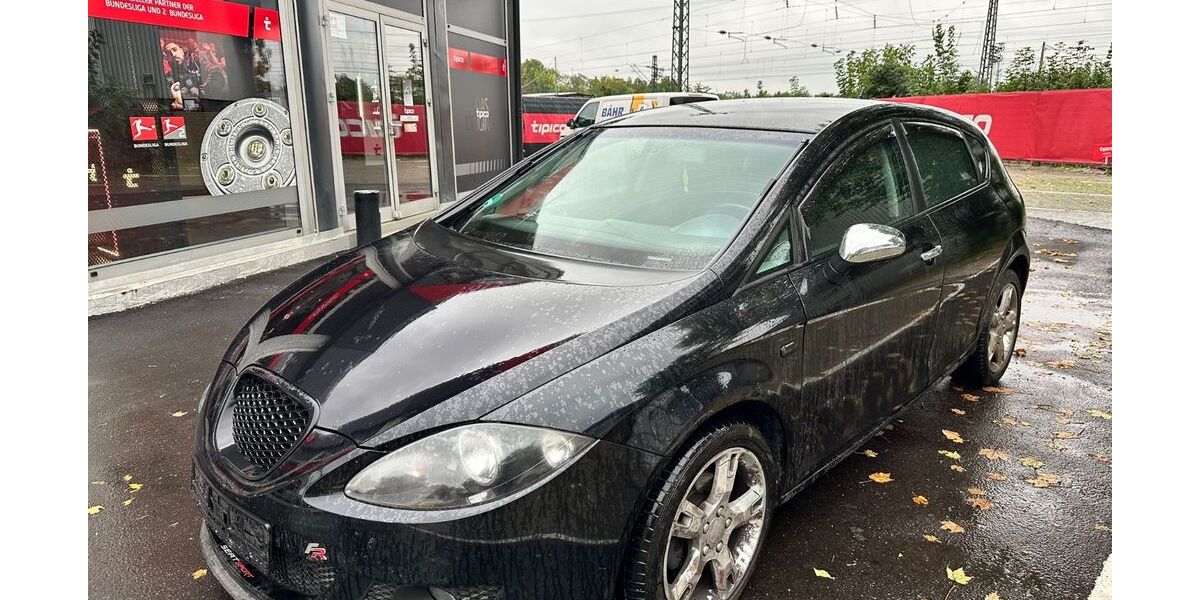 Seat Leon 240.000 km 1.400 &euro; München OT Trudering-Riem 81825