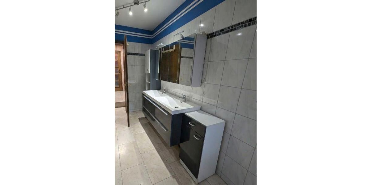 Erdgeschoßwohnung Polch - 5 Zimmer, 200 m&sup2;, 1.505&euro; | Angebot:25256899