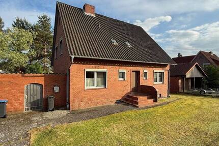 Haus Adendorf - 7 Zimmer, 155 m&sup2;, 379.000&euro; | Angebot:26684647