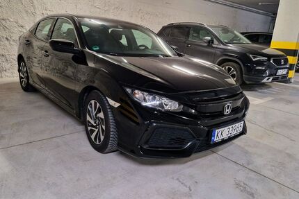 Honda Civic 49.300 km 14.800 € Kraków 31-80