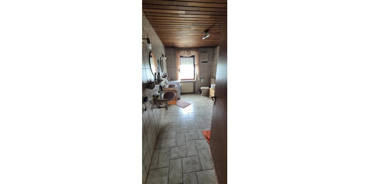 Doppelhaushälfte Nalbach - 9 Zimmer, 172 m&sup2;, 158.000&euro; | Angebot:26729814