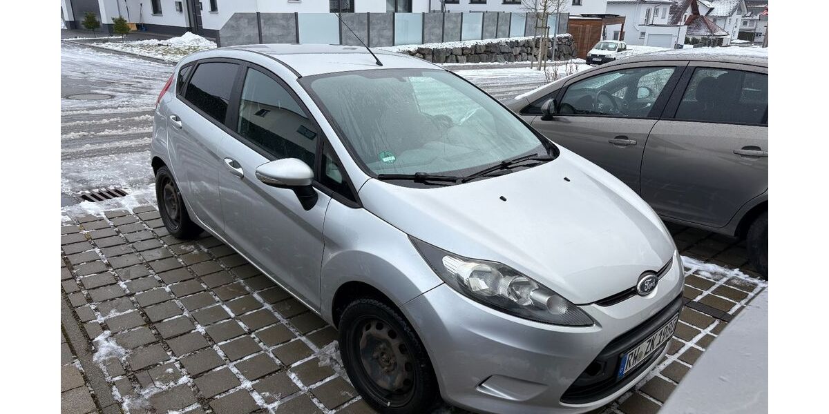 Ford Fiesta 176.000 km 3.300 &euro; Villingendorf 78667