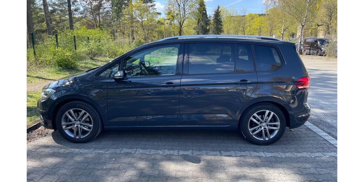 VW Touran 246.000 km 8.500 &euro; Glienicke Nordbahn 16548
