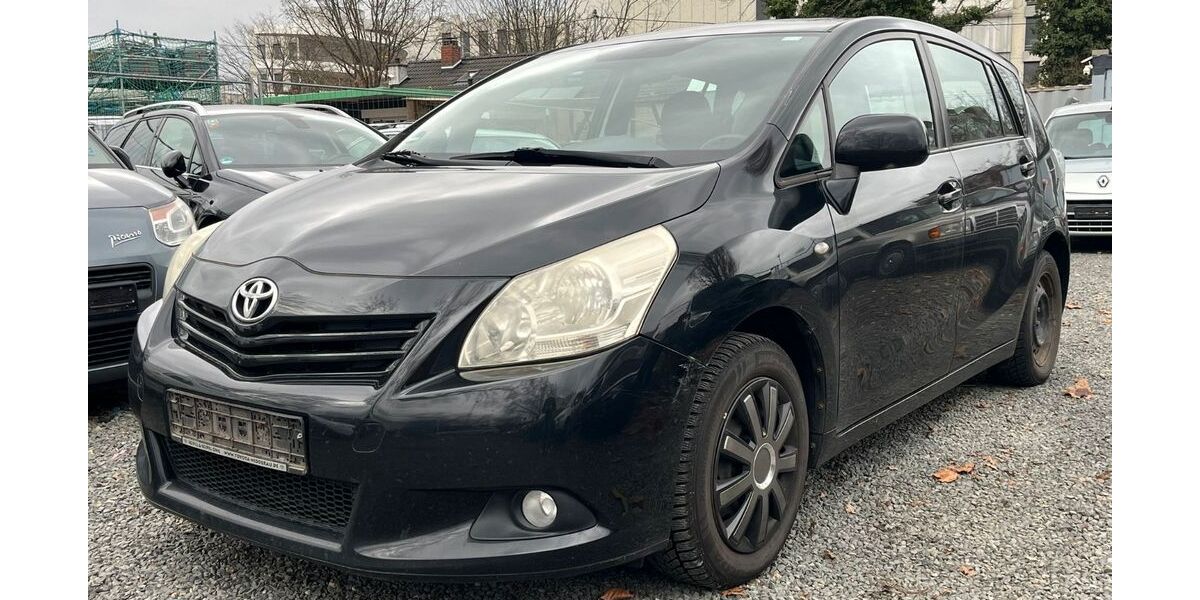 Toyota Verso 195.269 km 4.390 &euro; Frankfurt 65933