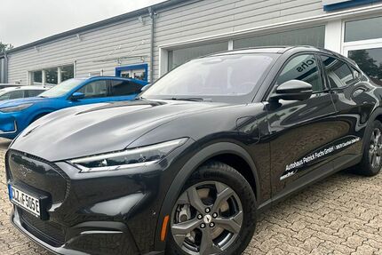 Ford Mustang Mach-E 18.900 km 38.100 € Clausthal-Zellerfeld 38678