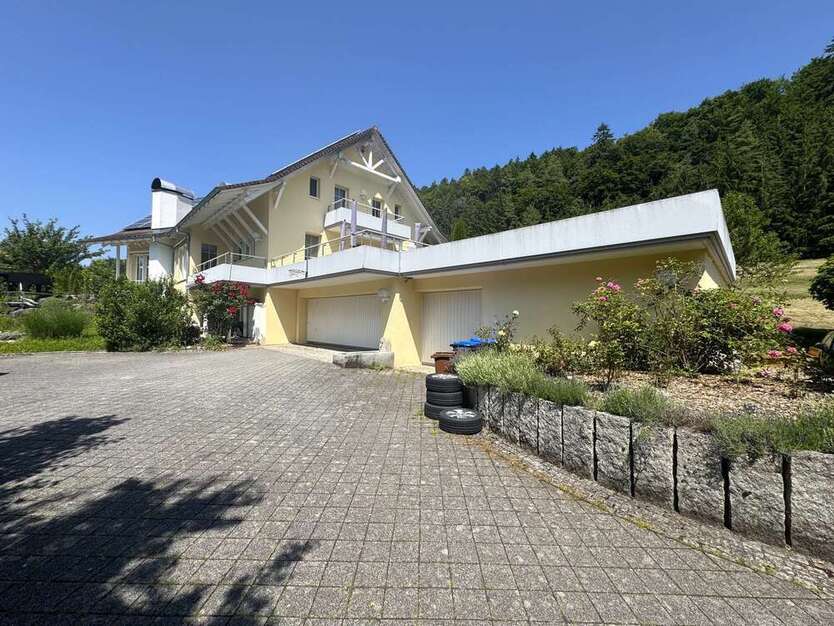 Haus zum Kaufen in Stühlingen 1.500.000 € 285 m²