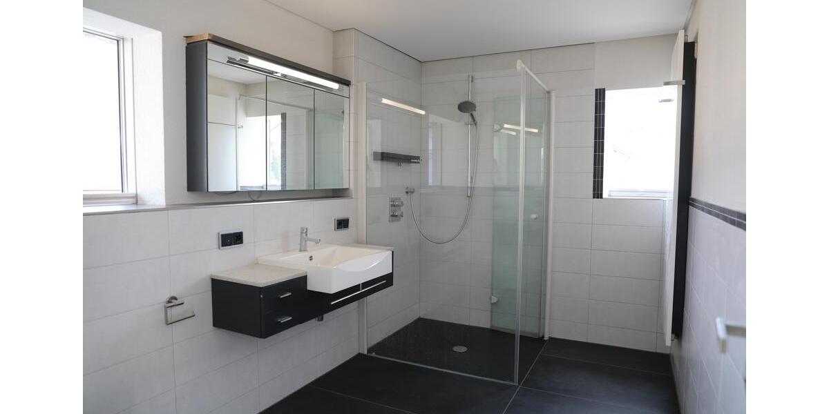 Doppelhaushälfte Lohr am Main - 4 Zimmer, 120 m&sup2;, 1.300&euro; | Angebot:26477137