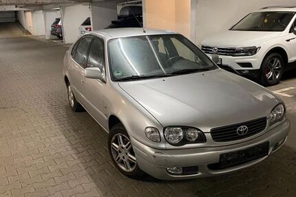Toyota Corolla 195.500 km 2.200 &euro; München 80807