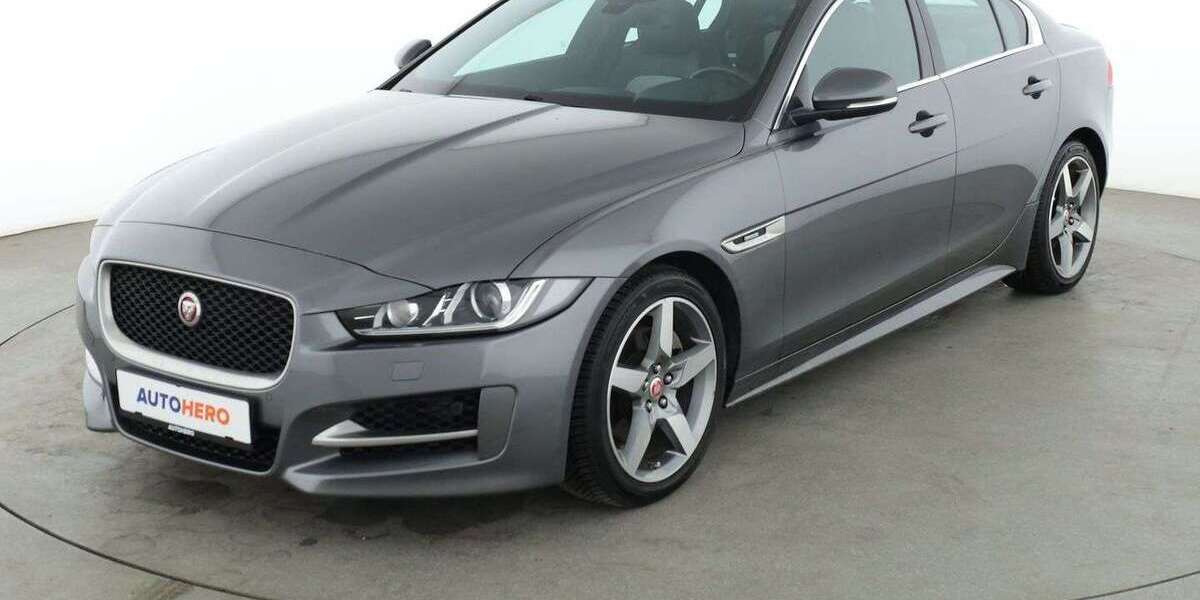 Jaguar XE 114.320 km 17.970 &euro; Berlin 14059