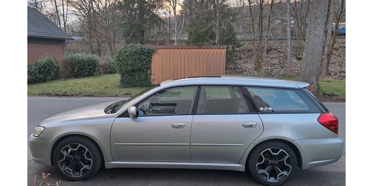 Subaru Legacy 185.000 km 5.990 &euro; Hilchenbach 57271