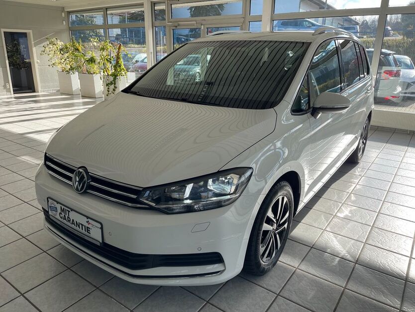 VW Touran 68.251 km 21.999 € Kesselsdorf 01723