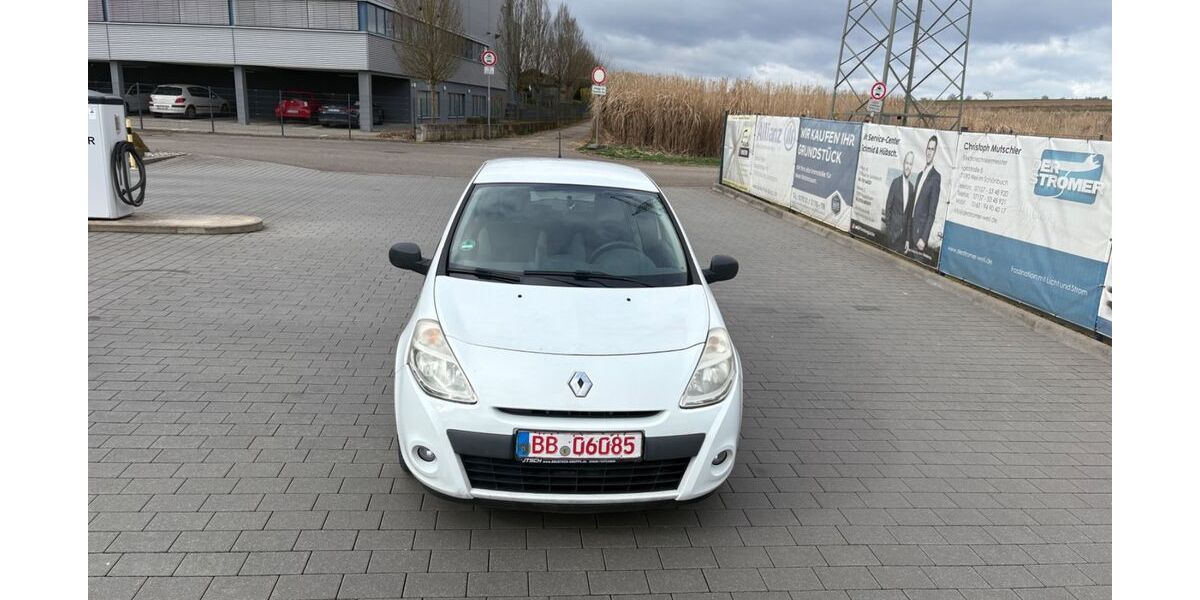 Renault Clio 126.553 km 1.999 &euro; Weil im Schönbuch 71093