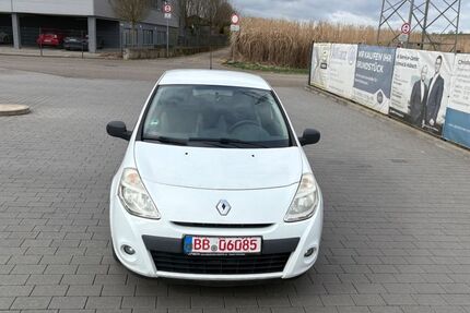 Renault Clio 126.553 km 2.300 &euro; Weil im Schönbuch 71093