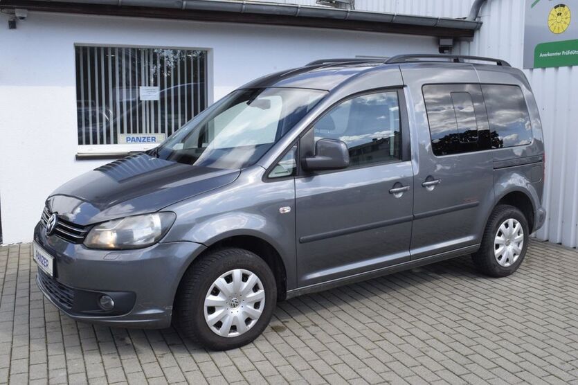 VW Caddy 138.400 km 8.490 € Radebeul 01445
