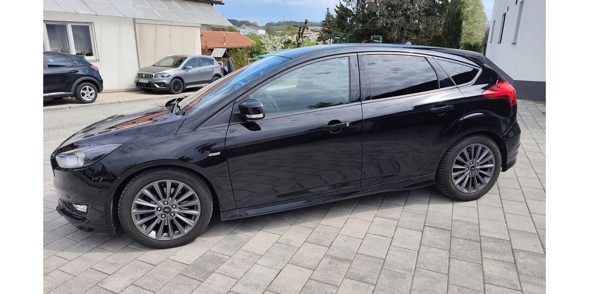 Ford Focus 91.500 km 10.500 &euro; Fürstenstein 94538