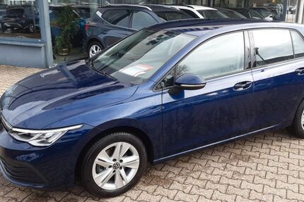 VW Golf 25.900 km 22.390 € Monschau (bei Aachen) 52156