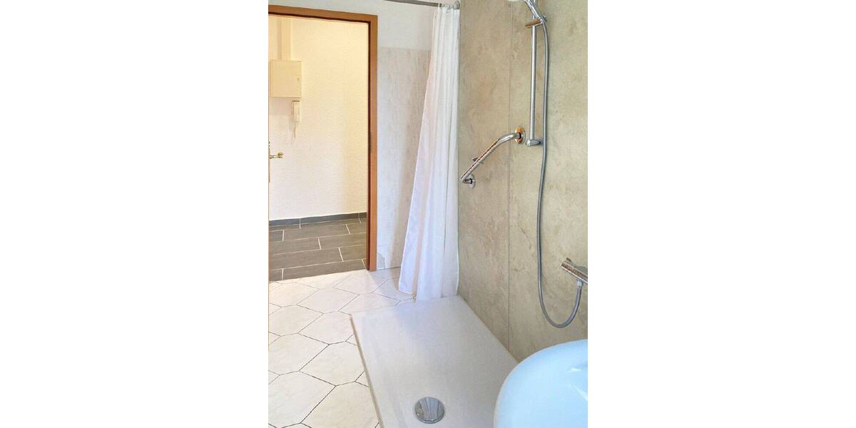 Etagenwohnung Neustadt in Sachsen Neustadt - 2 Zimmer, 50 m&sup2;, 70.000&euro; | Angebot:26258701