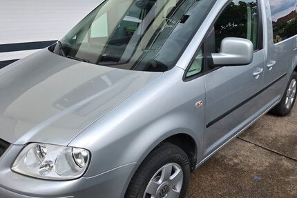 VW Caddy 219.000 km 4.250 &euro; Kassel 34123