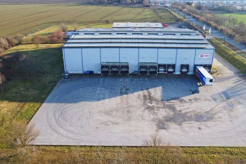Halle in Meineweh 1.890.000 € 2541 m²